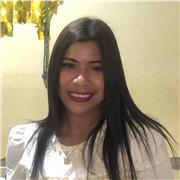 Profesora proactiva con ganas de enseñar y aprender de todos, imparte clases de castellano y literatura